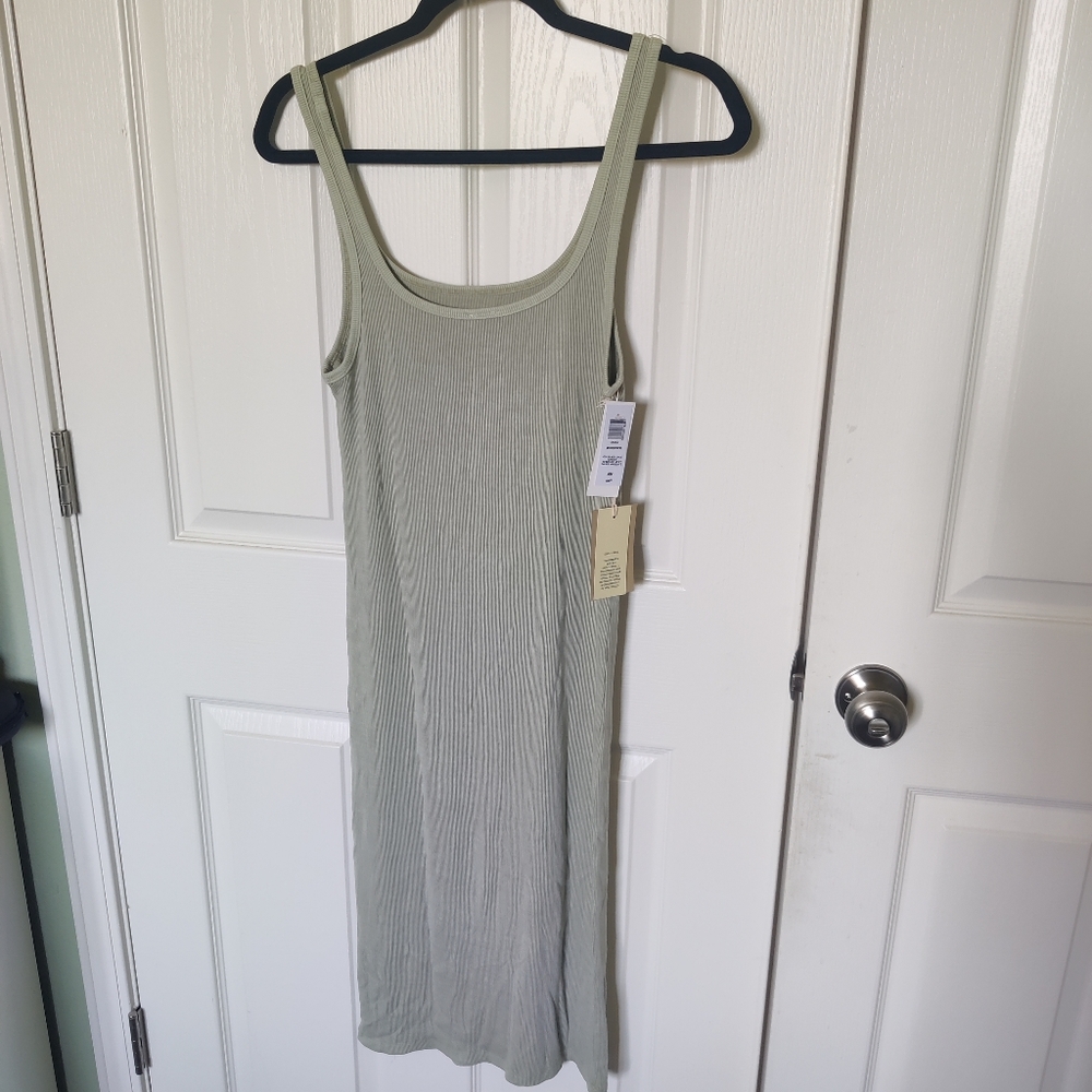 Aritzia Wilfred Go-To Tank Dress - Silver Sage Green